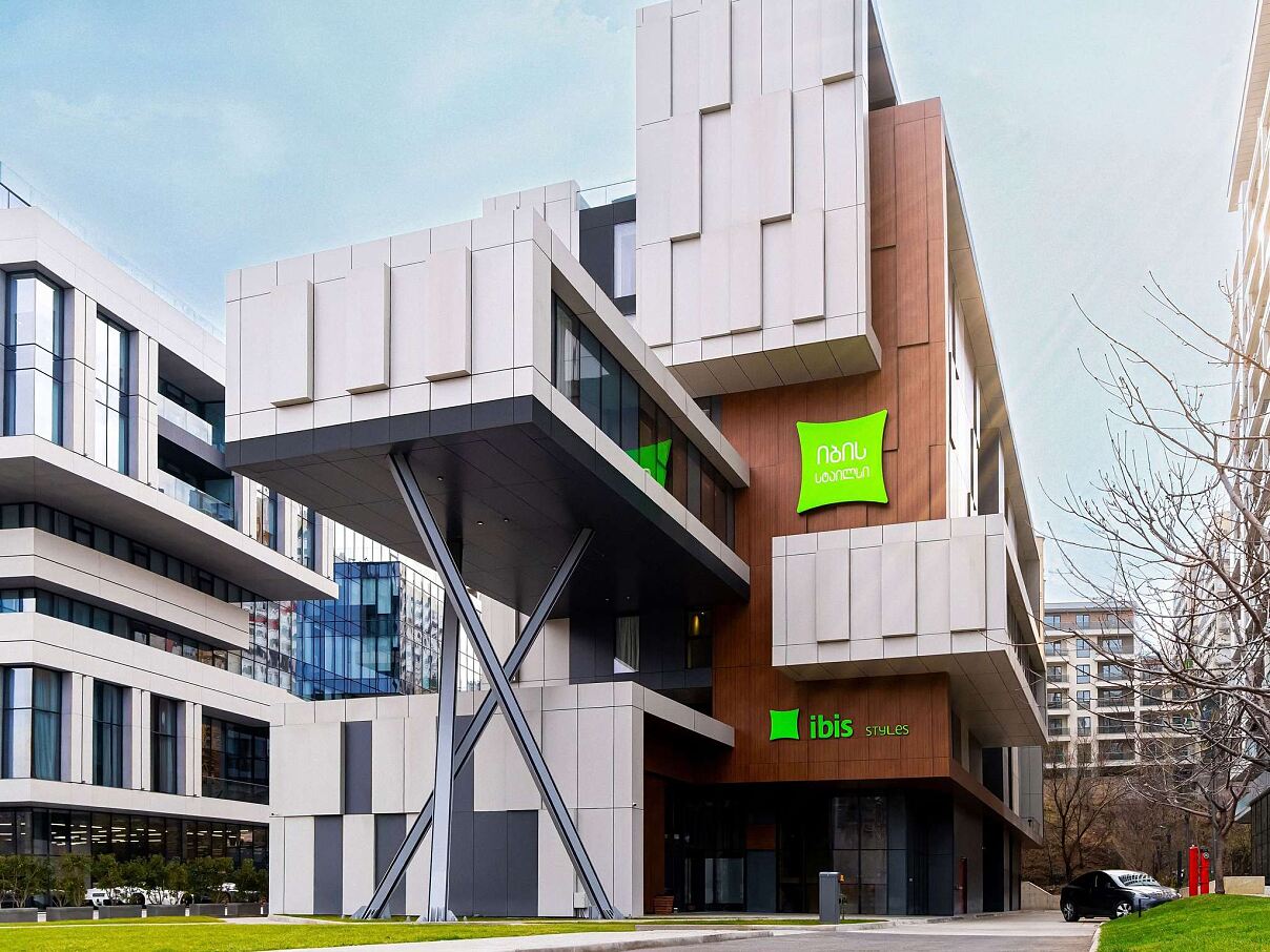 ibis Styles Tbilisi Mzuiri Park – Georgien