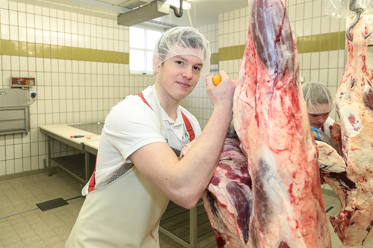 DER DRITTPLATZIERTE DER FLEISCHVERARBEITER ALEXANDER HARREITHER