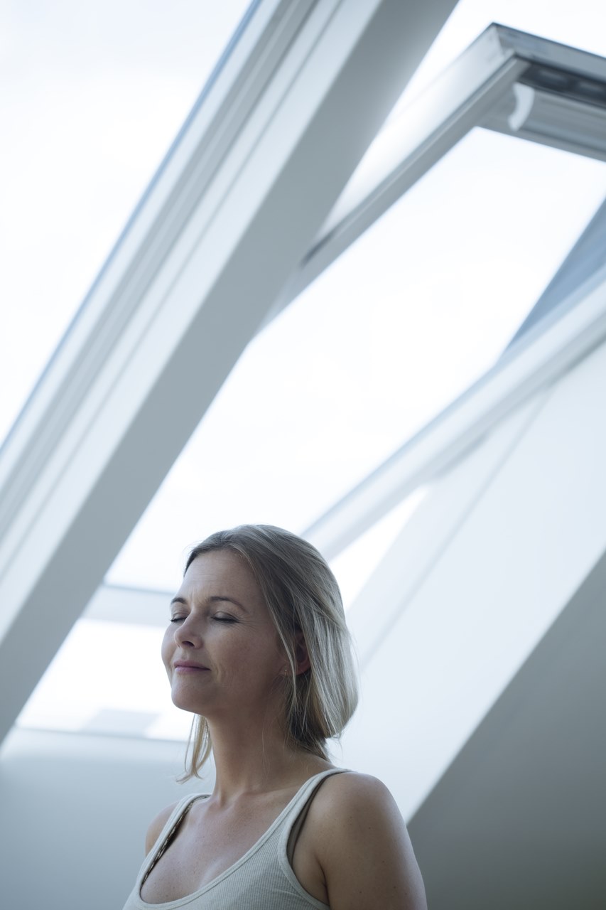 VELUX_Regelmäßiges Lüften verbessert die Raumluft