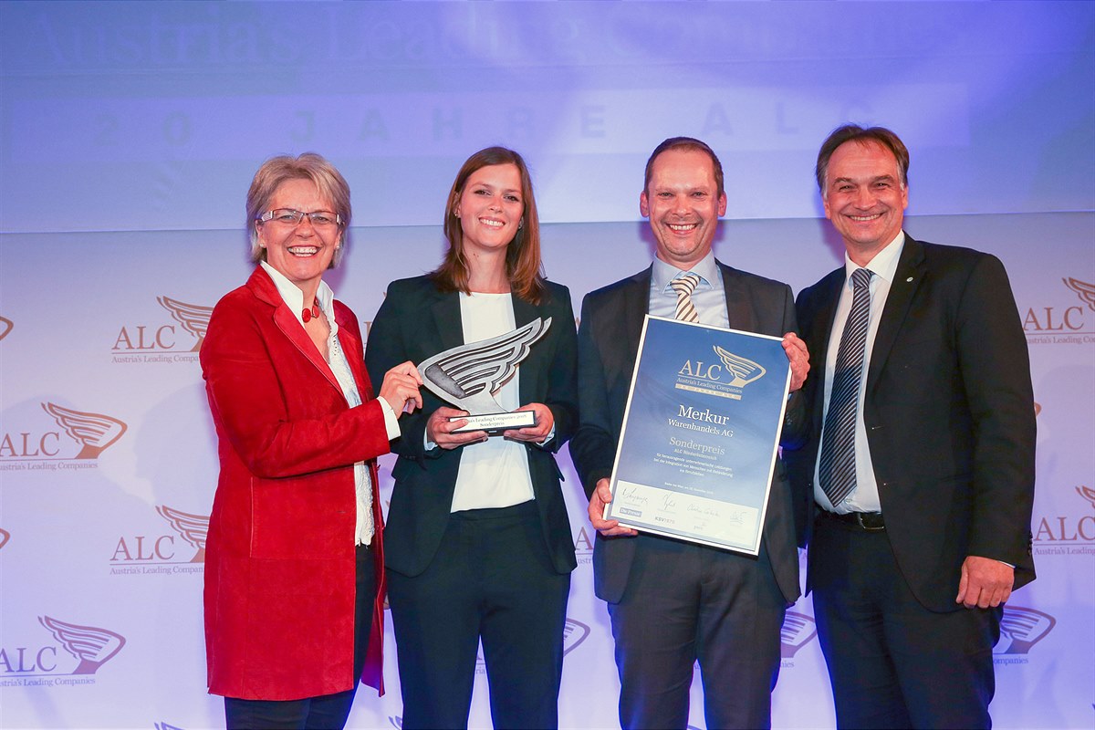 ALC Niederösterreich: Sonderpreis für die Merkur Warenhandels AG für besondere Leistungen bei der betrieblichen Integration von Menschen mit Behinderung (v.l.):