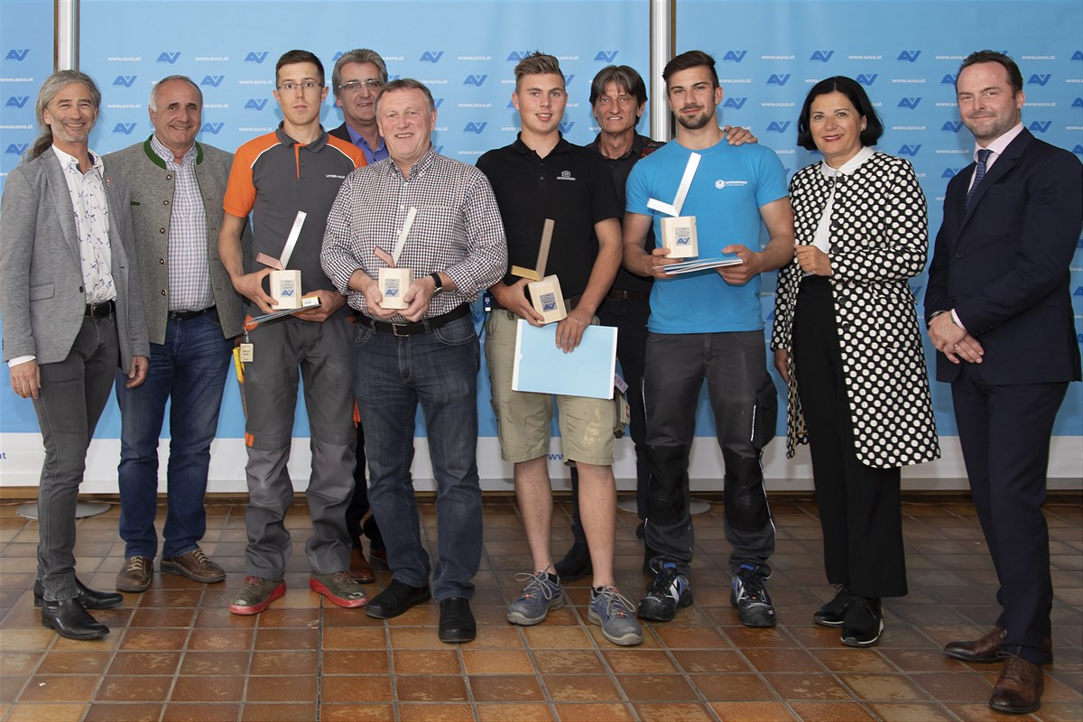 Großer AUVA-Sicherheitspreis für Baulehrlinge 2019  - Zimmerer