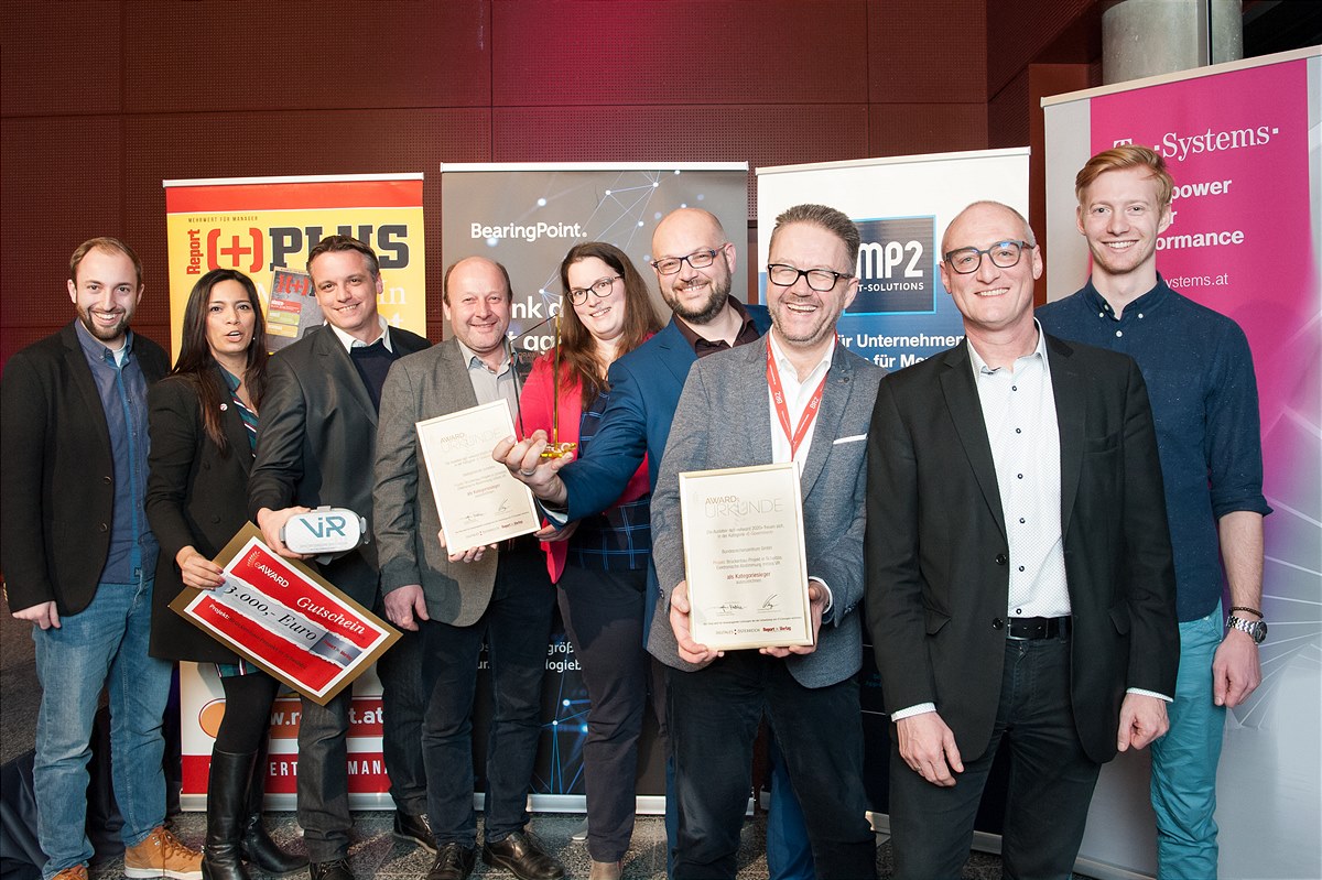 Die Vertreterinnen von Stadt Scheibbs, ViARsys und BRZ auf der Bühne der eAward Verleihung