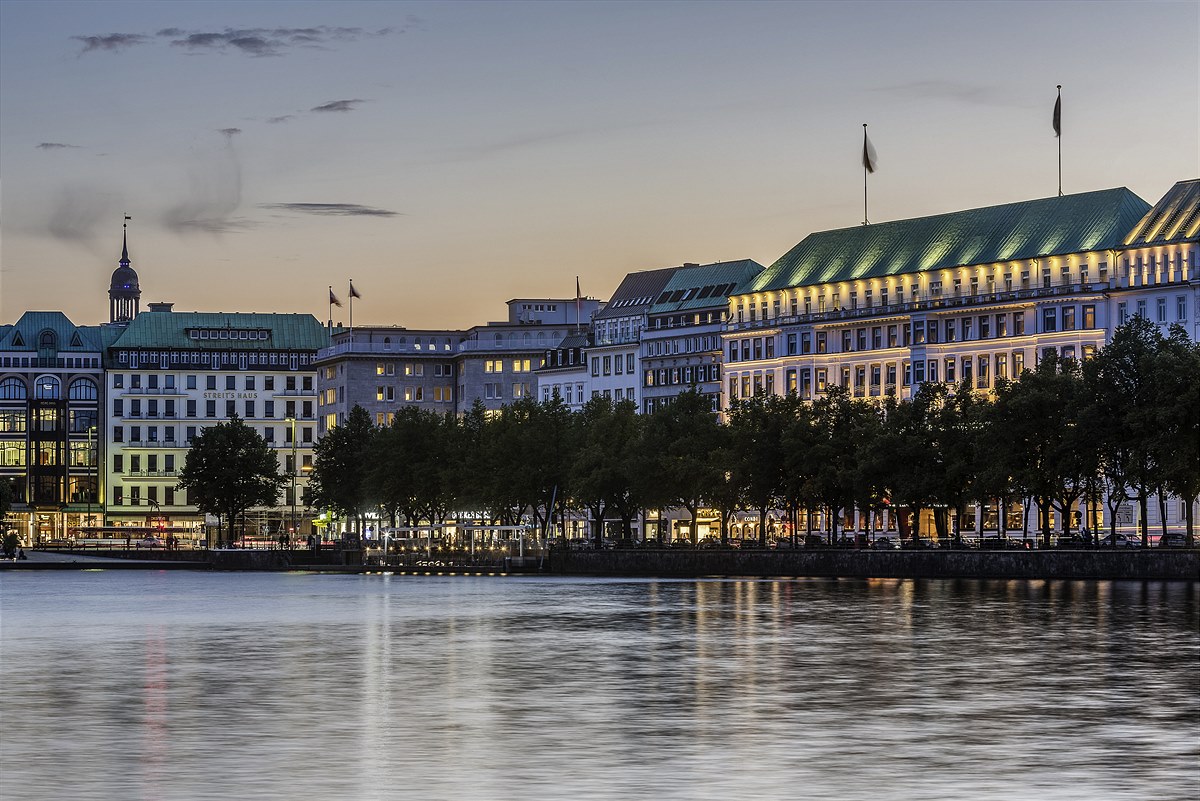 Fairmont Vier Jahreszeiten Hamburg