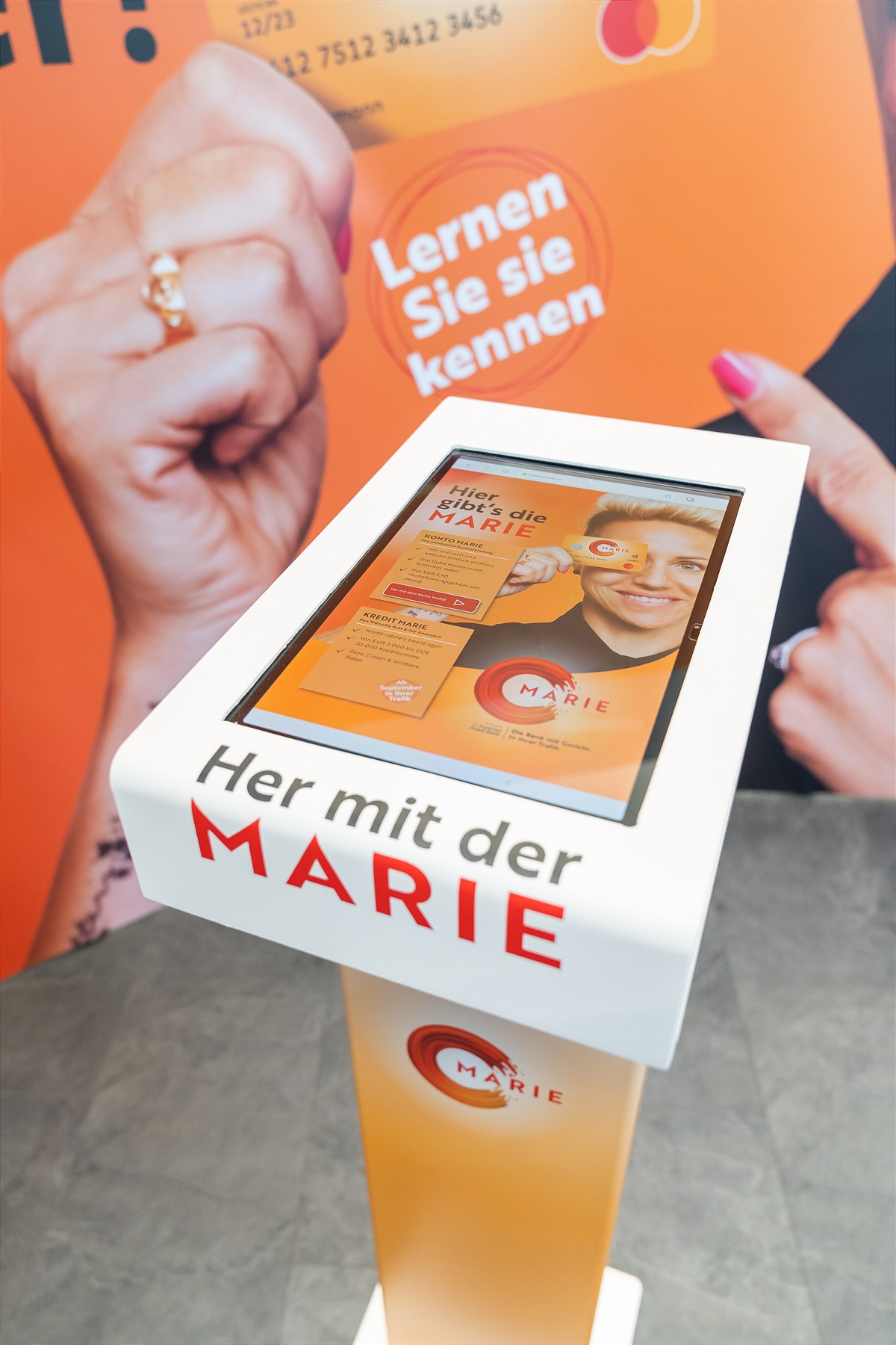 Die Bank kommt in die Trafik