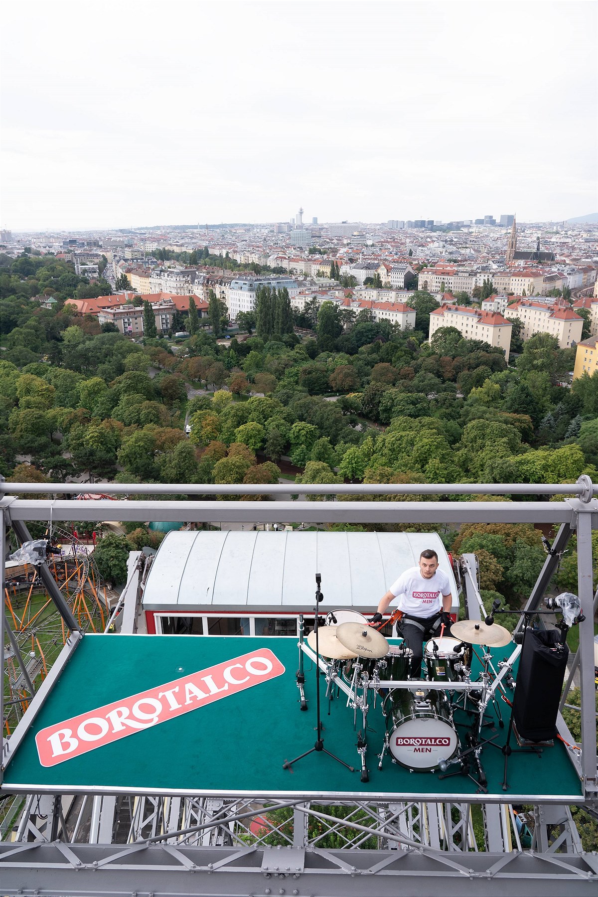 Borotalco MEN Weltrekord am Wiener Riesenrad