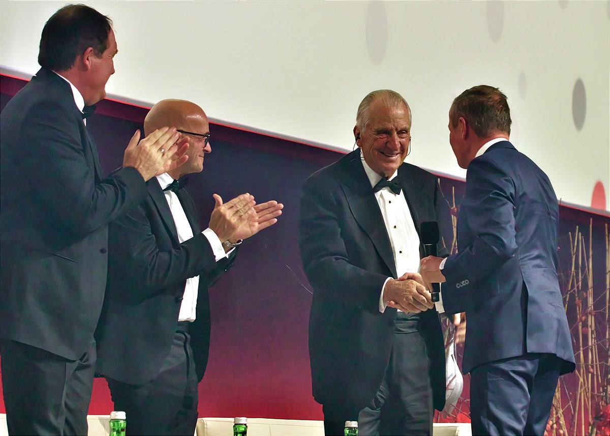 BRP-Rotax feiert 102 Jahre Erfolgsgeschichte im Rahmen einer festlichen Gala in Wels.