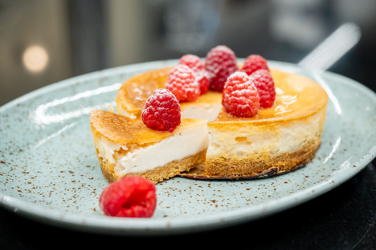 Keksboden trifft auf feine Creme