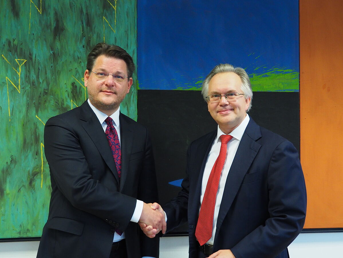 Anadi Bank und Universität Klagenfurt starten strategische Kooperation