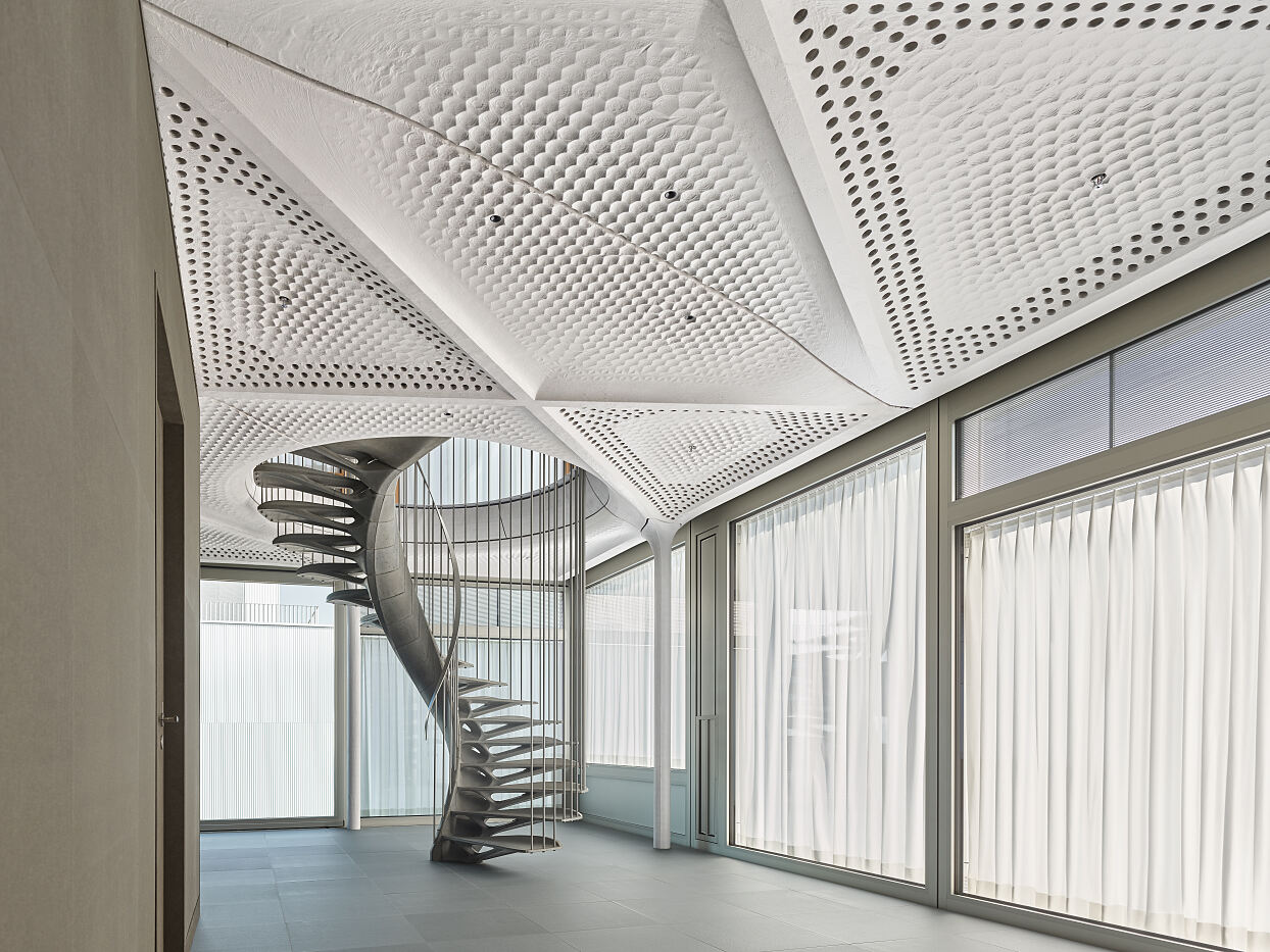 Treppe „Cadenza“ im Schweizer Forschungs- und Innovationszentrum NEST