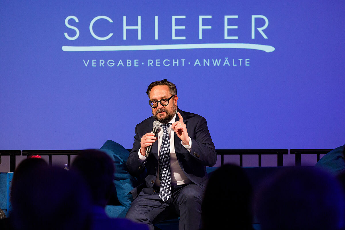 Partner Martin Schiefer bei der Eröffnung Linz 