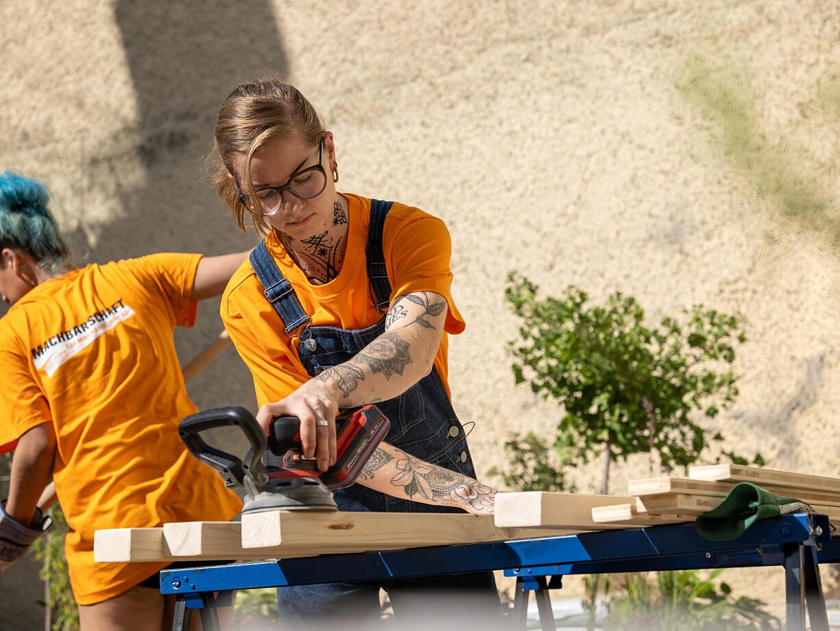 MACHBARSCHAFT: Neuer Garten für Wohngemeinschaft „Autonome Wohnfabrik“