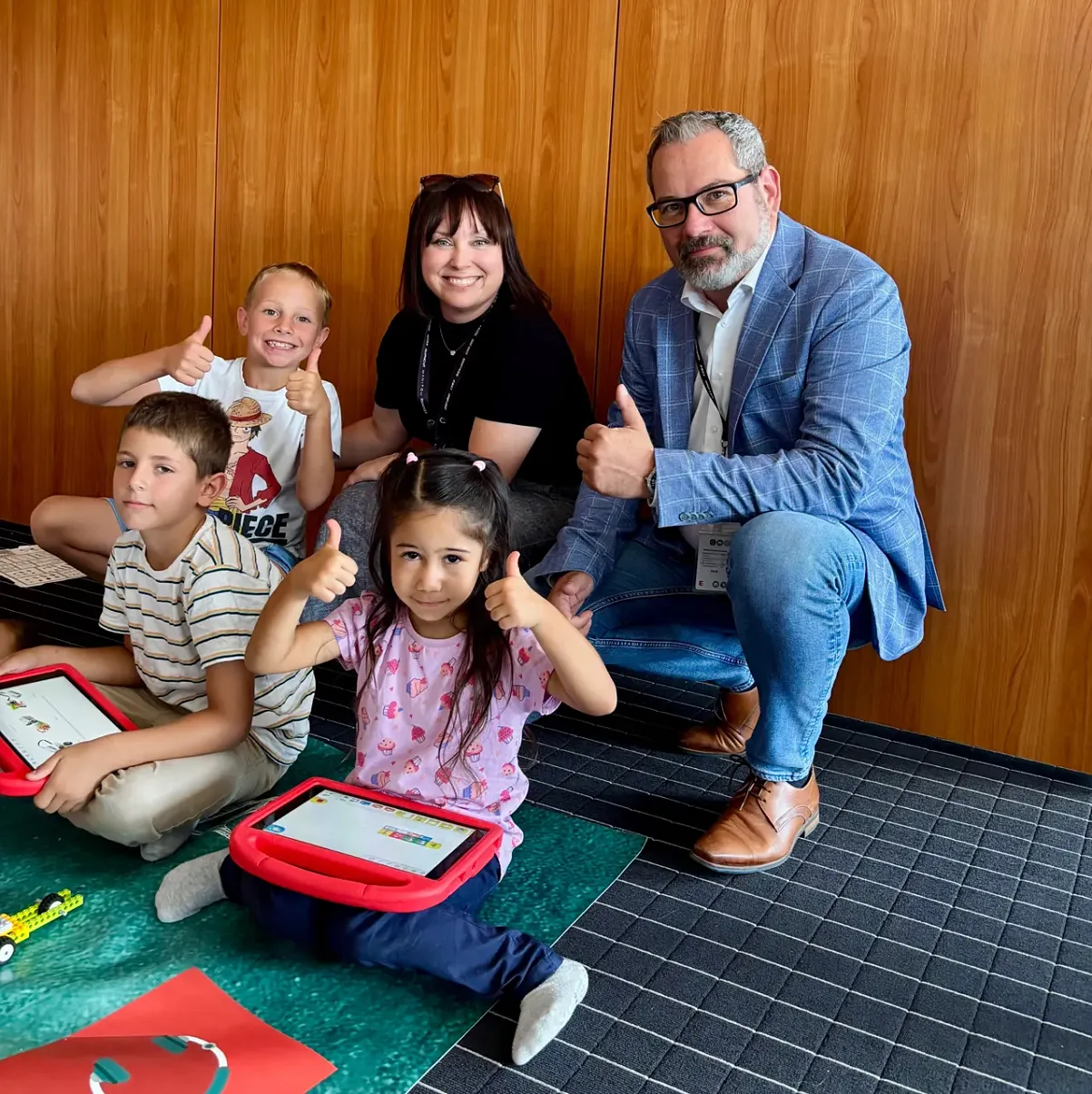 BRP-Rotax stärkt Familienfreundlichkeit mit Ferienbetreuung und Krabbelstube