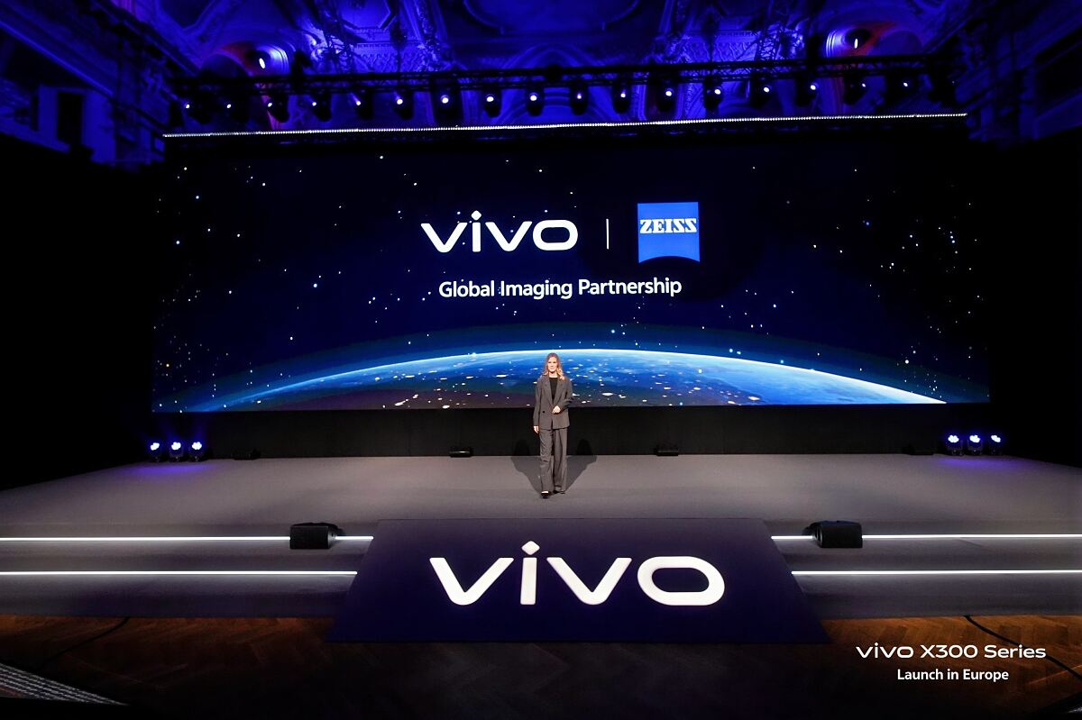 vivo X300 Launch Event Keynote ZEISS