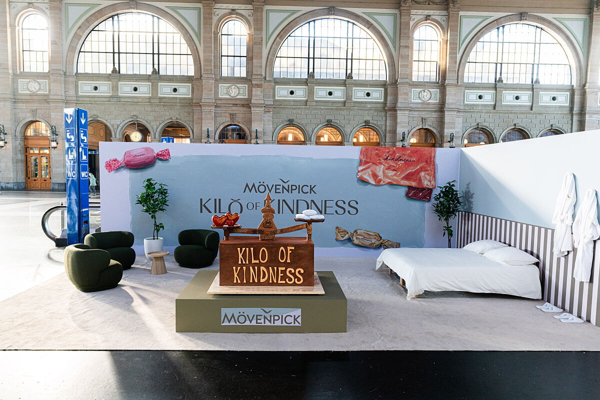 Mövenpick Kilo of Kindness Skulptur