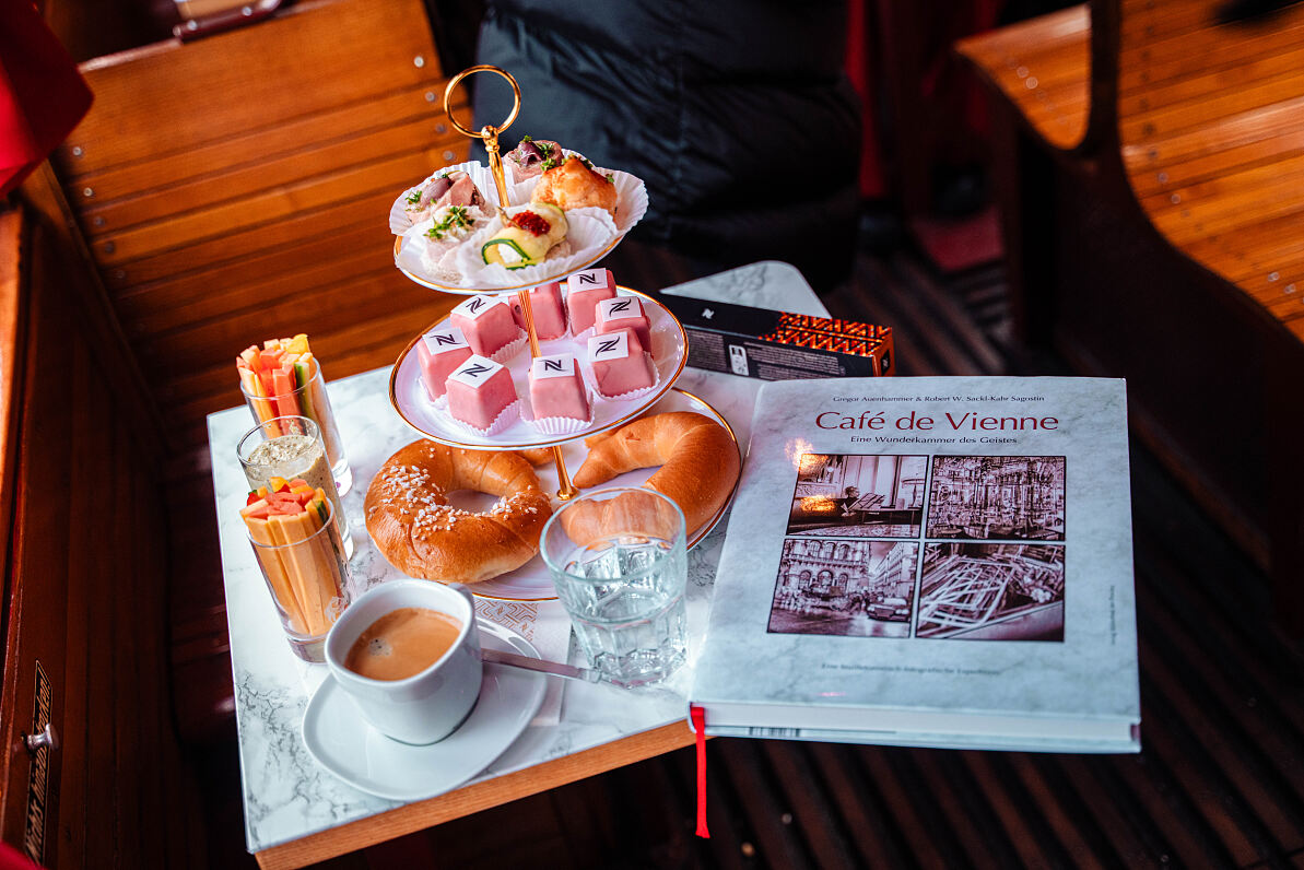 From Vienna, with Love: Nespresso zelebriert die Wiener Kaffeehauskultur mit einem besonderen Erlebnis.