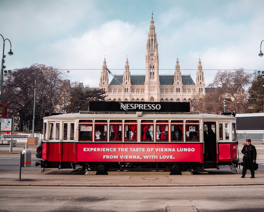 Die Vienna Lungo Tram von Nespresso ist ab 12. Februar am Ring unterwegs